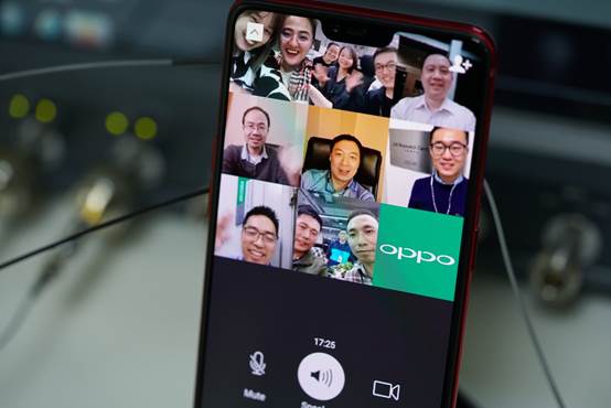 OPPO’s global R&D staff makes the world’s first multiparty video call via 5G network