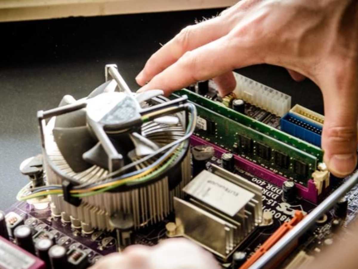 Things You Should Know Before Becoming A Computer Hardware Engineer