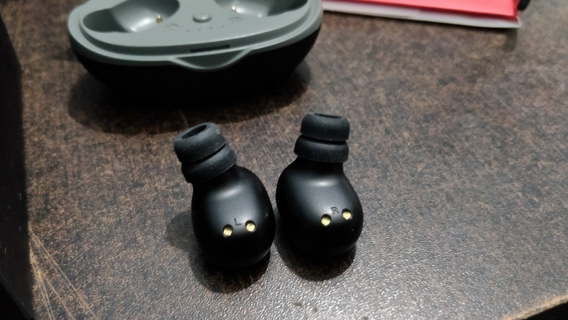 Two pair Airbass combuds of Boult Audio min