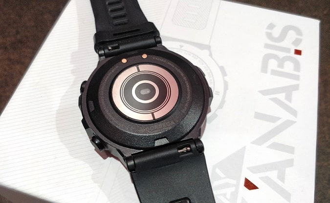 Charging Corseca Smartwatch